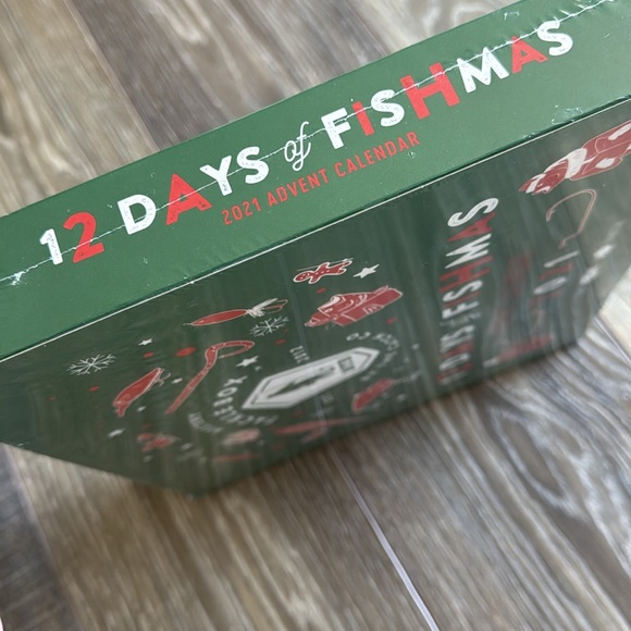 Mystery Tackle Box 12 Days of Fishmas Advent Calendar - Picture 3 of 5